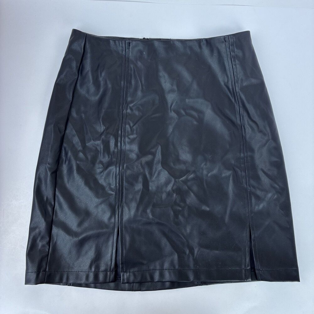 Mangopop size Small Black Pleather Mini Skirt Faux-Leather‎ Punk Club Wear Biker
